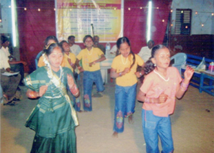 Another View Of Girls Alone Dance Expressed Their Cultural Dance Skill With Song